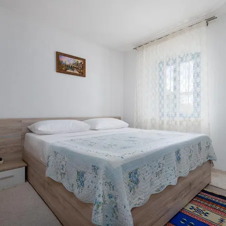 Apartment Saby A2+2 - Grill & Free Parking In shadow! Poreč