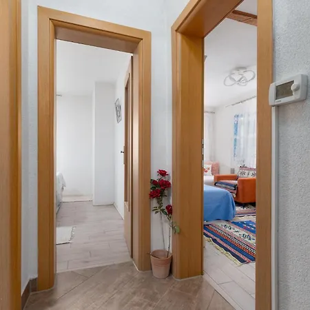 Saby A2+2 - Grill & Free Parking In shadow! Apartment