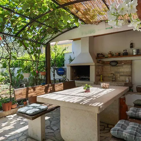Saby A2+2 - Grill & Free Parking In shadow! * Poreč